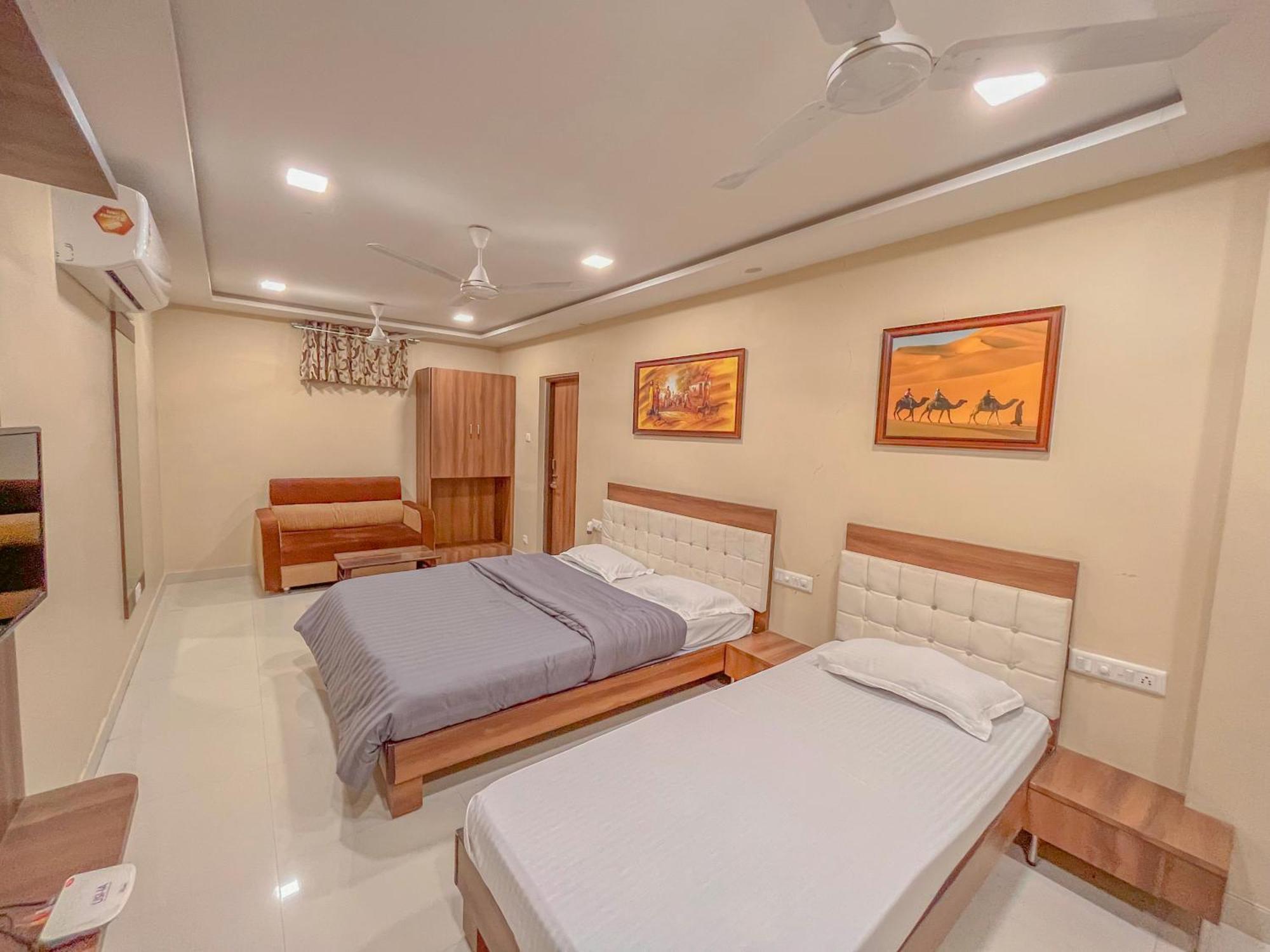 Stayguru Park View Residency Bhuj Exterior foto